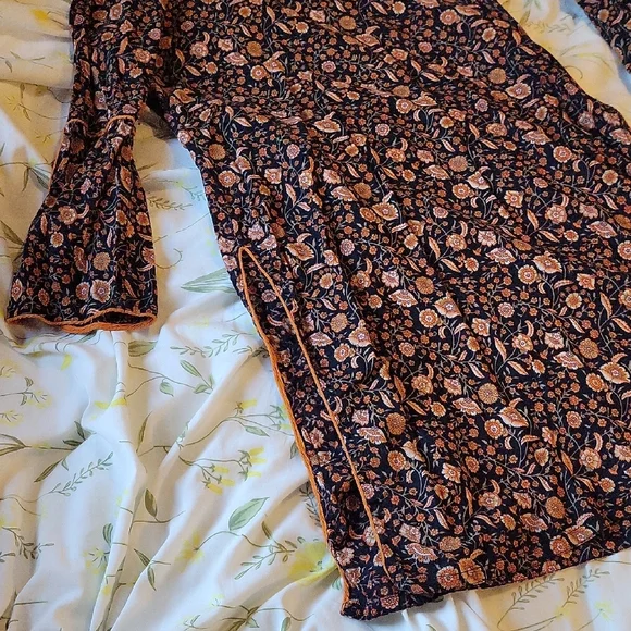 Floral Patterned Dress - Picture 3 of 3